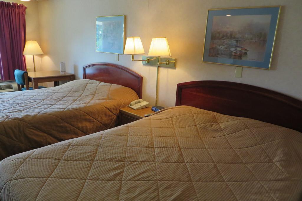 Knights Inn Canton Habitación foto